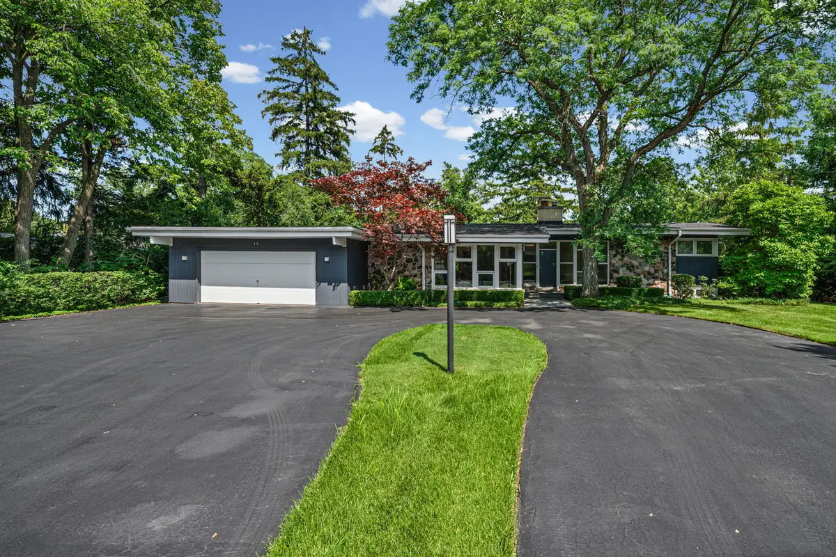 415 Clavey Lane, Highland Park, IL 60035 - #1