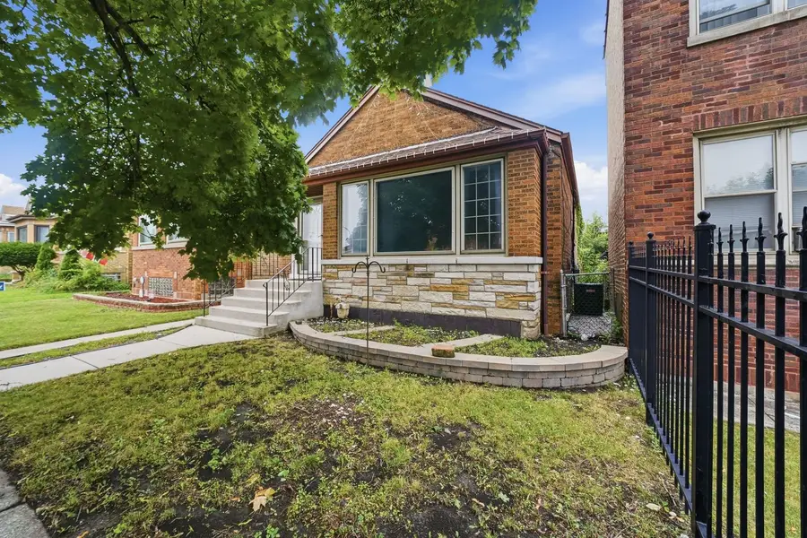 6506 S Keating Avenue, Chicago, IL 60629 - #2