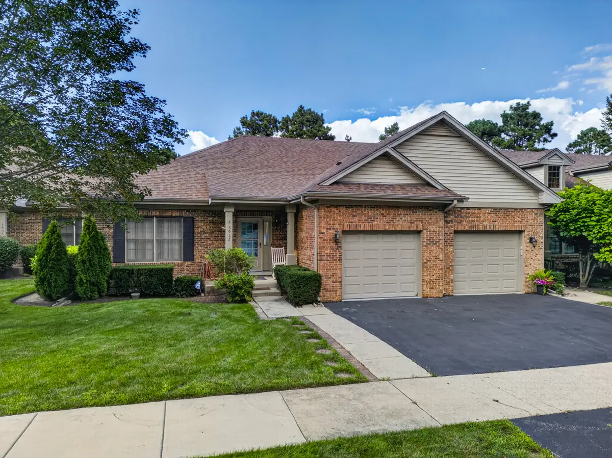 3932 Balmoral Court, Rolling Meadows, IL 60008 - #1
