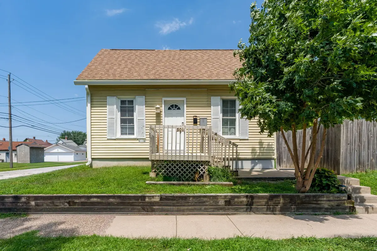 501 17th Avenue, Moline, IL 61265 - #1