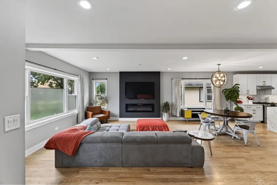 2128 N Lawler Avenue, Chicago, IL 60639 - #3
