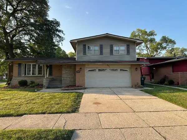 931 W Westwood Drive, Glenwood, IL 60425