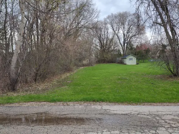40543 N Marcus Street, Antioch, IL 60002