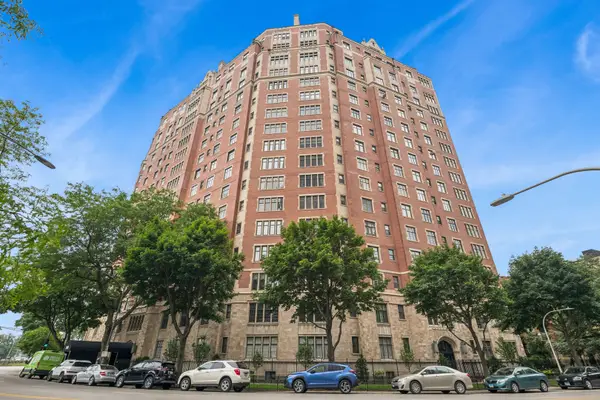 3800 N Lake Shore Drive #3D, Chicago, IL 60613