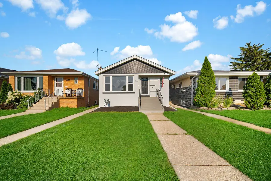7823 Moody Avenue, Burbank, IL 60459 - #2