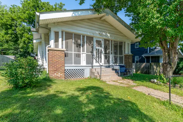 2422 Western Avenue, Davenport, IA 52803