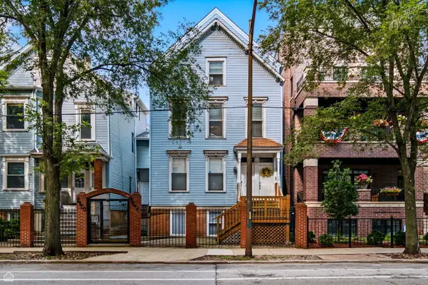 Address Withheld By Seller, Chicago, IL 60614