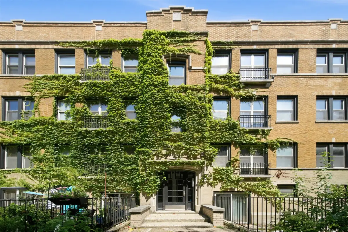 1221 W Greenleaf Avenue #3S, Chicago, IL 60626 - #1