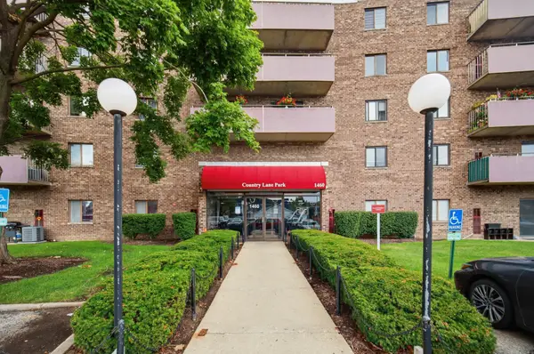 1460 Fairlane Drive #311, Schaumburg, IL 60193