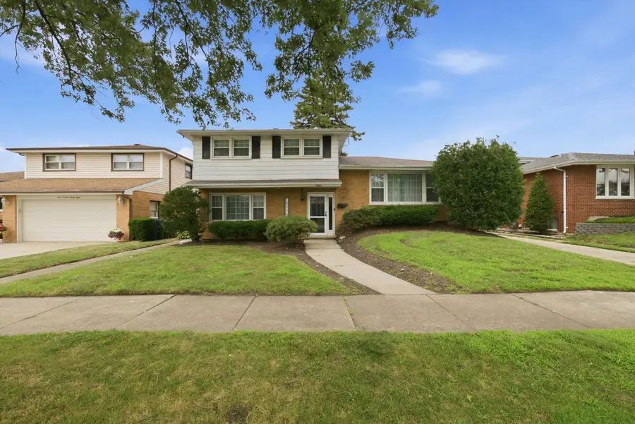 10324 S Kolmar Avenue, Oak Lawn, IL 60453 - #2