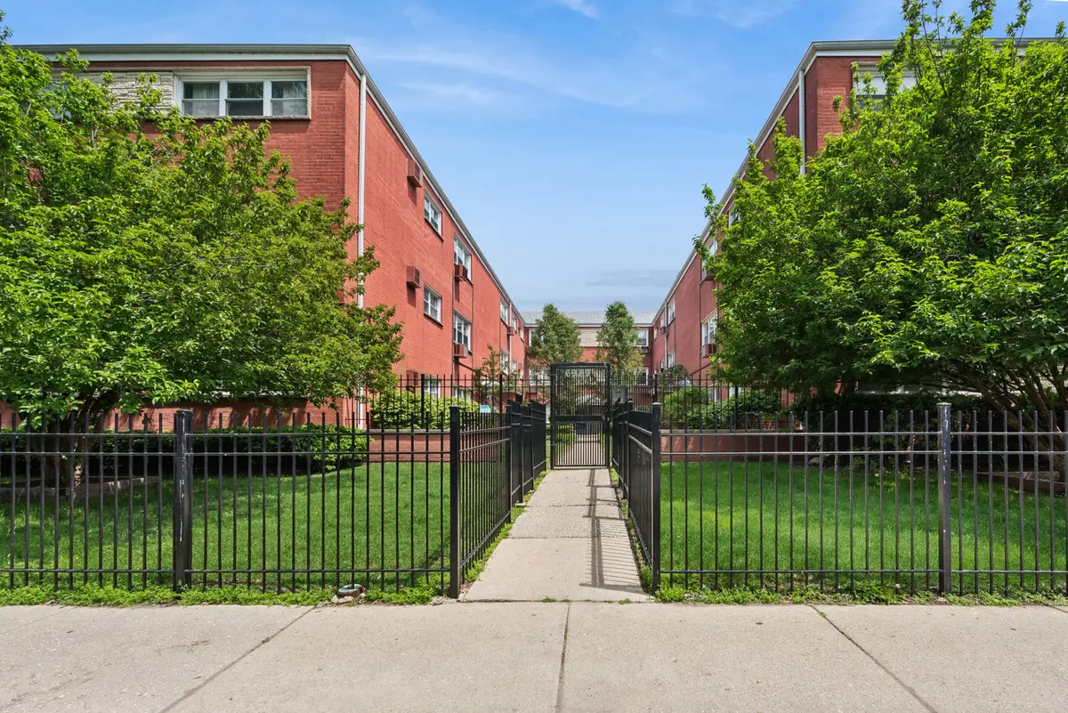 6969 N Ashland Boulevard #304, Chicago, IL 60626 - #1