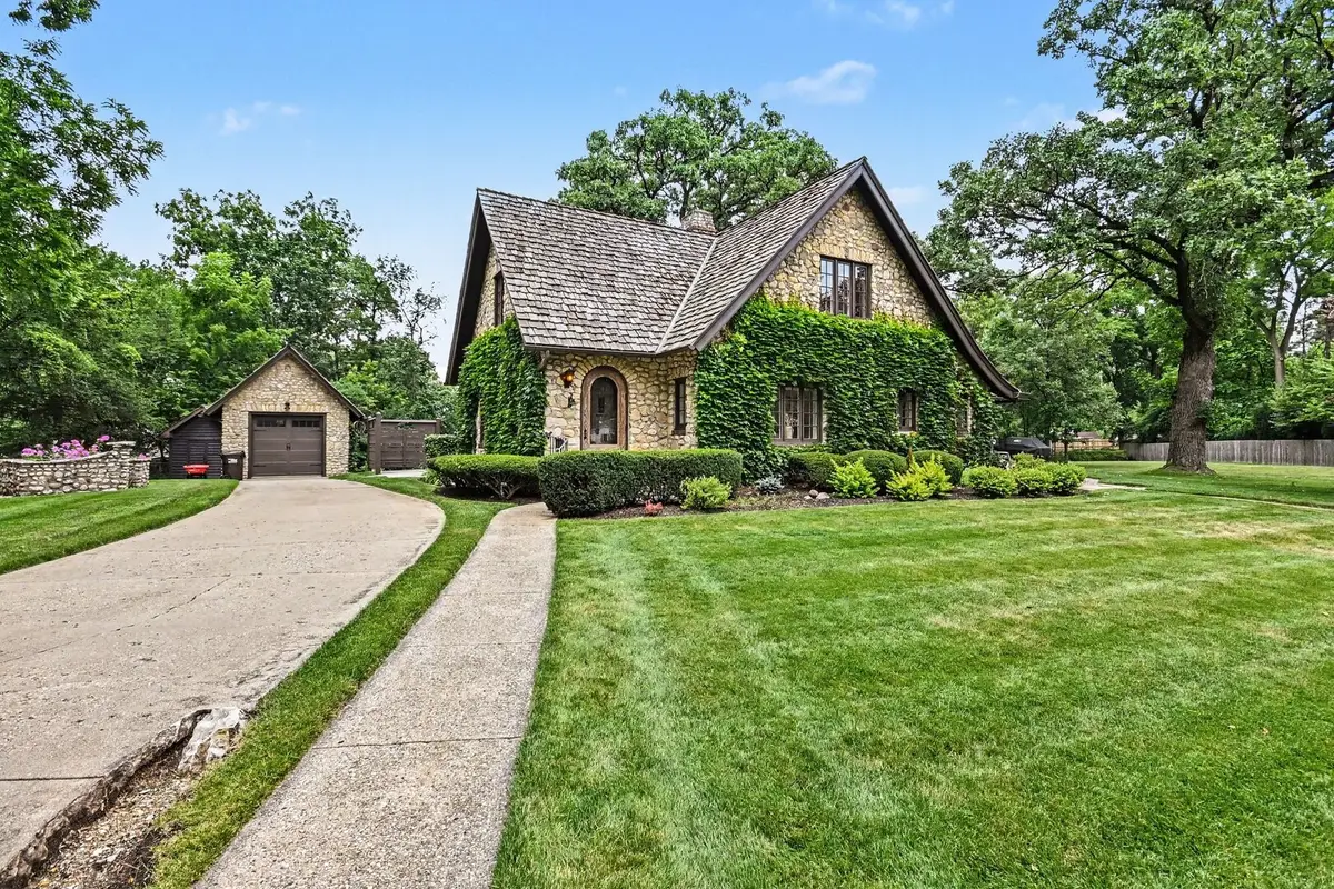 1 Kellogg Lane, Crystal Lake, IL 60014 - #1