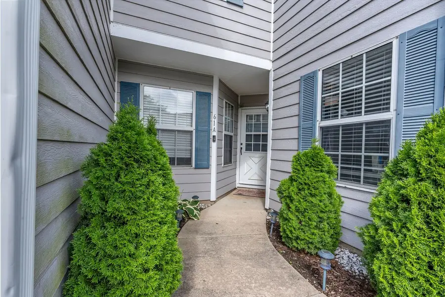 61 Adams Court, Streamwood, IL 60107 - #3