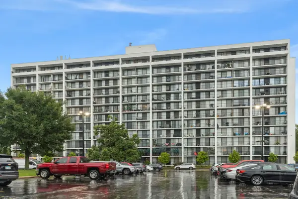 2005 S Finley Road #304, Lombard, IL 60148