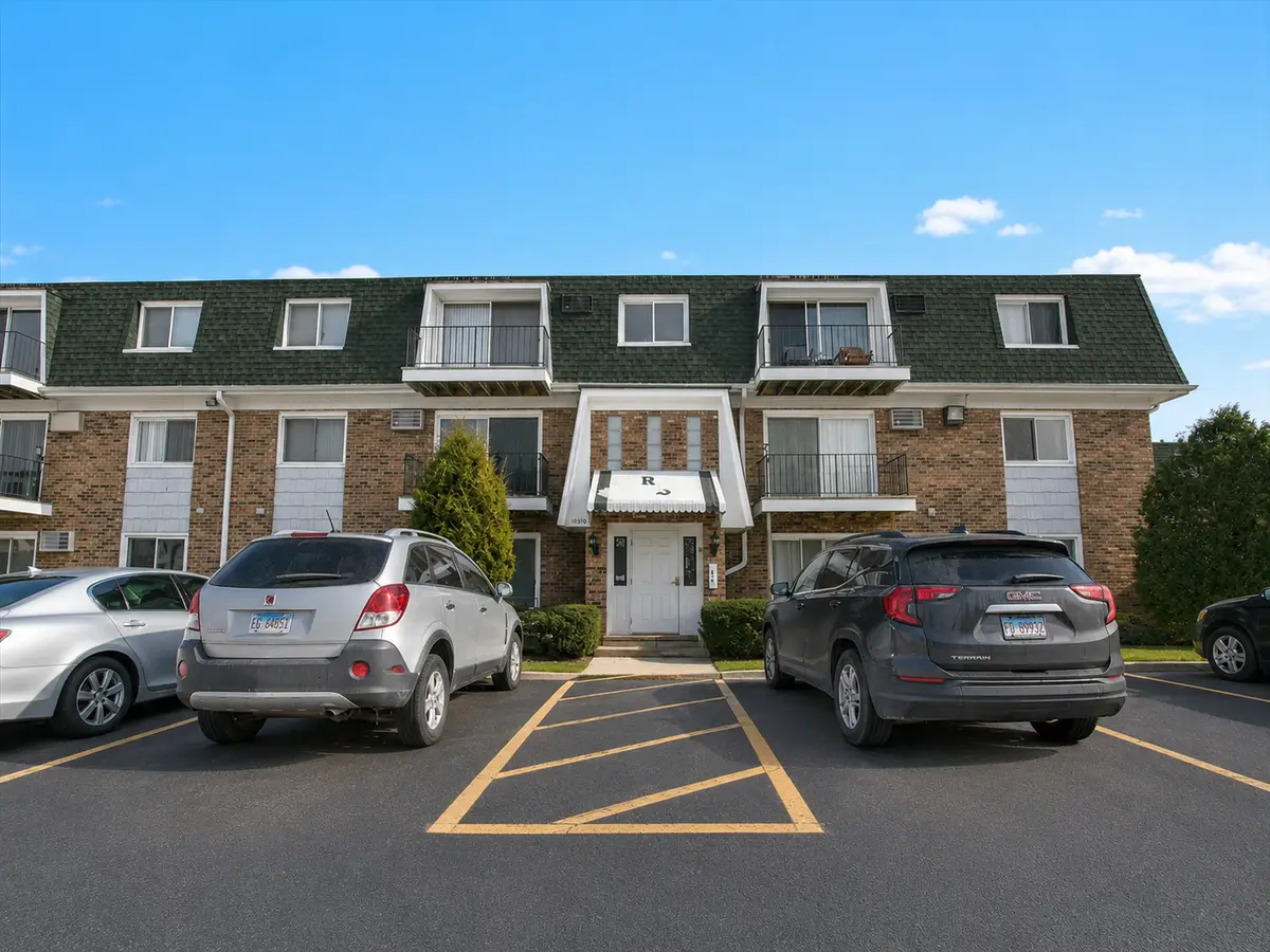 10310 Ridgeland Avenue #208, Chicago Ridge, IL 60415 - #1