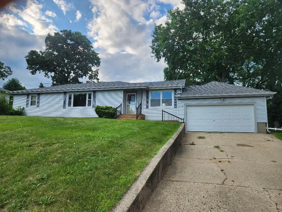 914 Oakleaf Avenue, McHenry, IL 60051 - #2