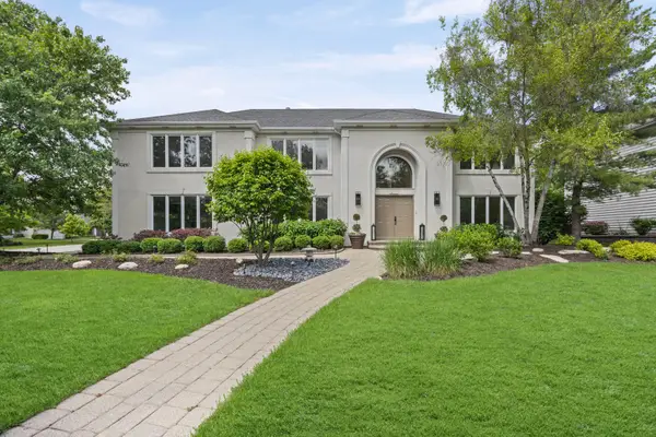 211 Millcreek Lane, Naperville, IL 60540