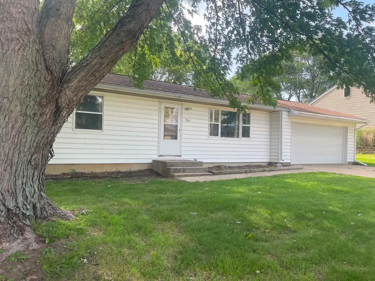 306 Thomas Avenue, Rock Falls, IL 61071 - #1