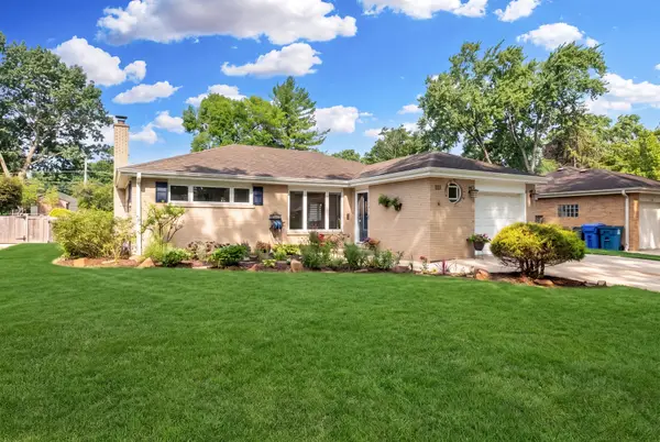 114 N Elm Street, Mount Prospect, IL 60056