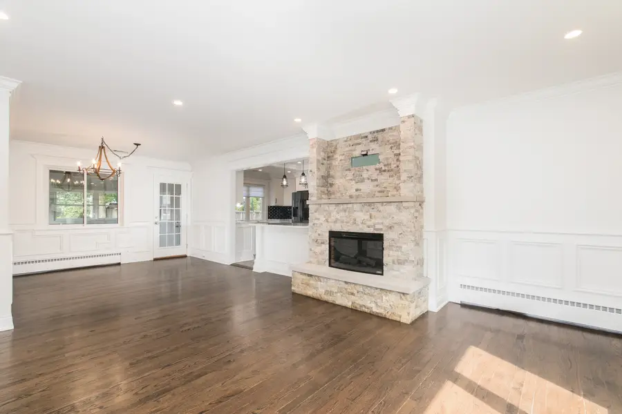 114 N Elm Street, Mount Prospect, IL 60056 - #3
