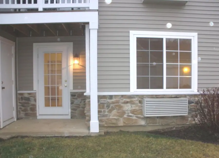2207 Silverstone Drive #2207, Carpentersville, IL 60110 - #2