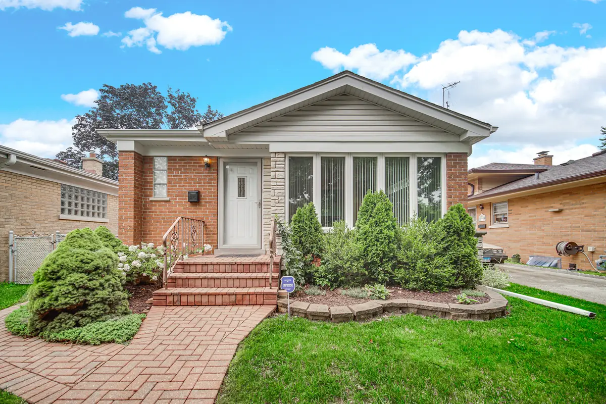 5526 Washington Street, Morton Grove, IL 60053 - #1