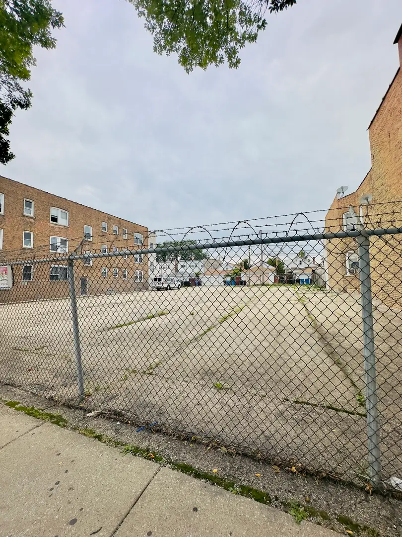 4918-22 W Diversey Avenue, Chicago, IL 60639 - #2
