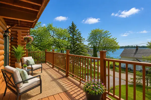 23278 W Lake Shore Drive, Antioch, IL 60002
