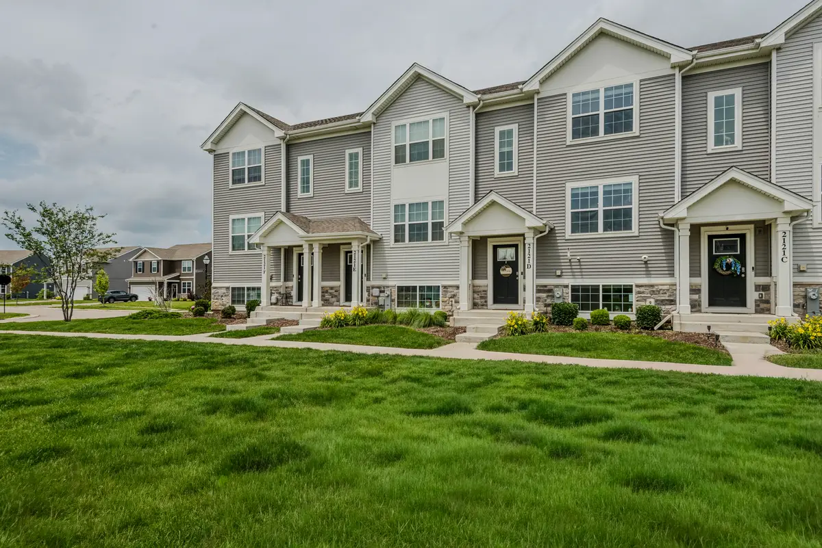 2121 Sassafras Way #D, Wonder Lake, IL 60097 - #1