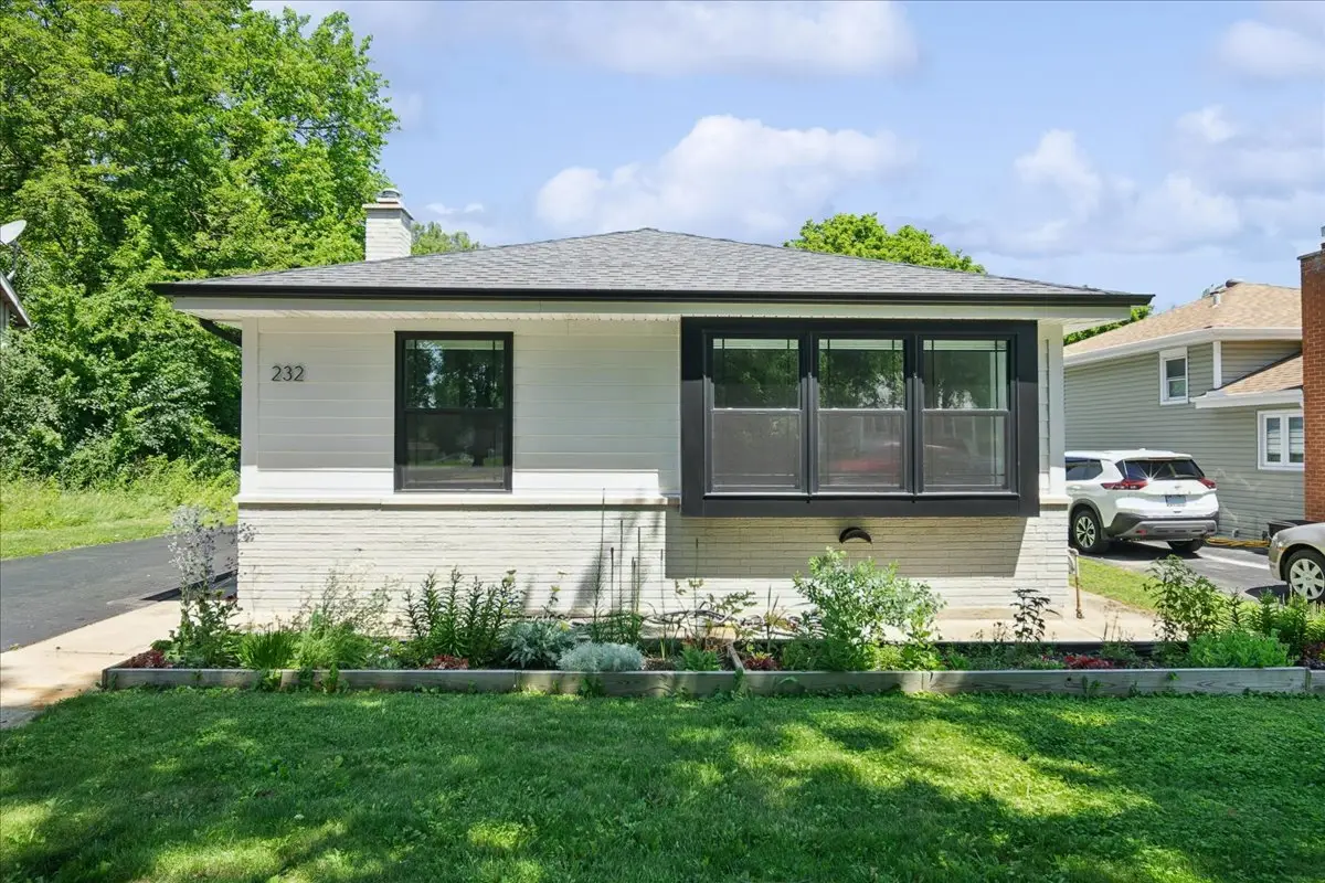 232 E 55th Street, Westmont, IL 60559 - #1