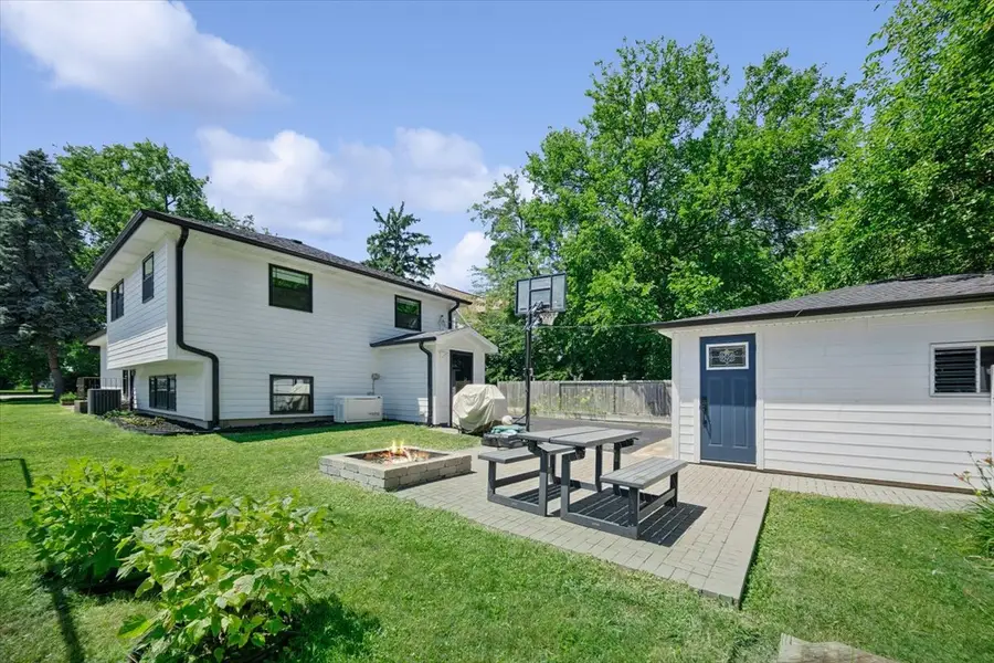 232 E 55th Street, Westmont, IL 60559 - #2