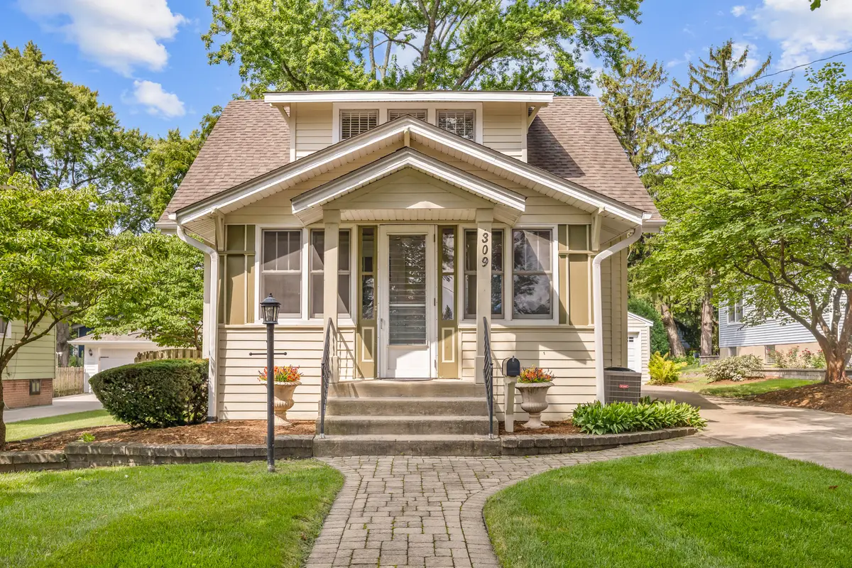 309 S 6th Street, Saint Charles, IL 60174 - #1