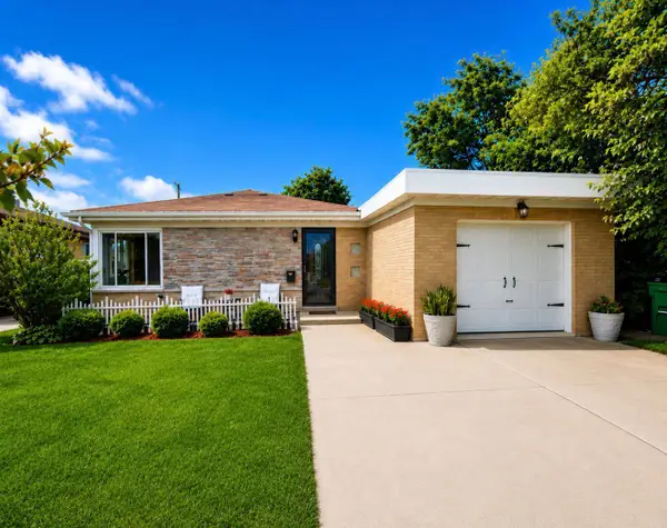 1520 Oakton Street, Park Ridge, IL 60068