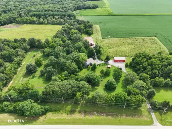 2796 Us Highway 51 Highway, Clinton, IL 61727