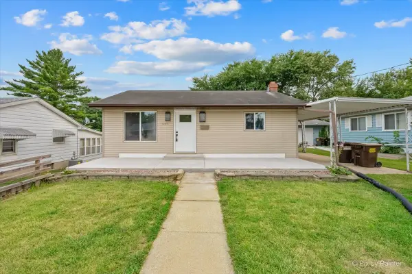 1245 W Violet Street, Freeport, IL 61032
