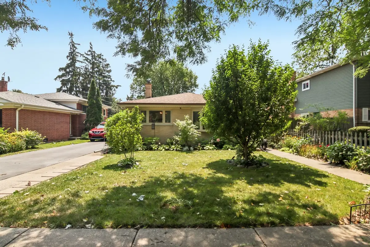 205 Glenview Road, Glenview, IL 60025 - #1