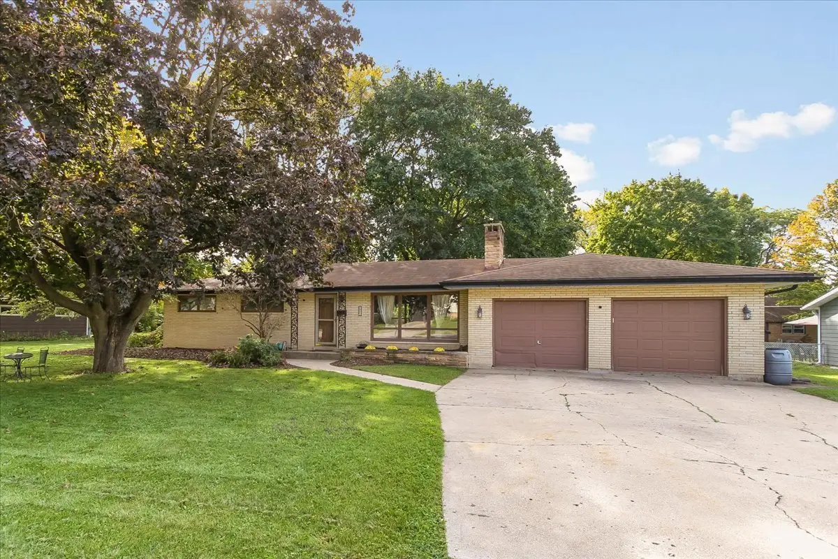 478 1st Street, Antioch, IL 60002 - #1