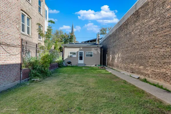 3916 W Grand Avenue, Chicago, IL 60651