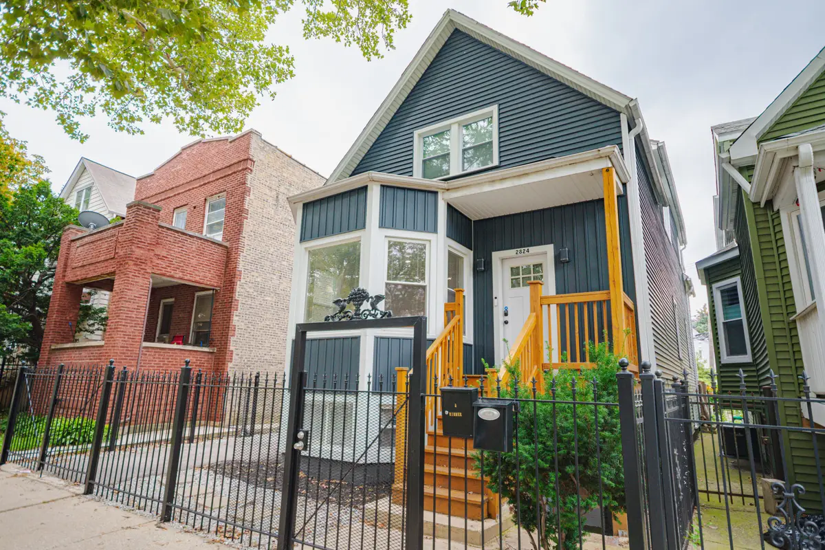 2824 N Springfield Avenue, Chicago, IL 60618 - #1