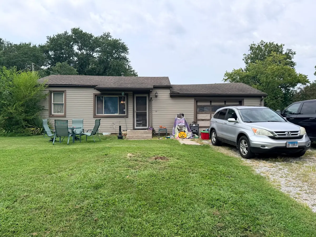 201 Lucinda Drive, Fairview Heights, IL 62208 - #1