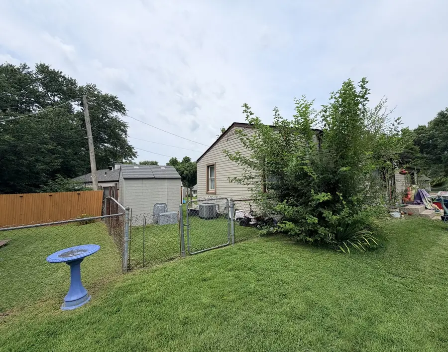 201 Lucinda Drive, Fairview Heights, IL 62208 - #3