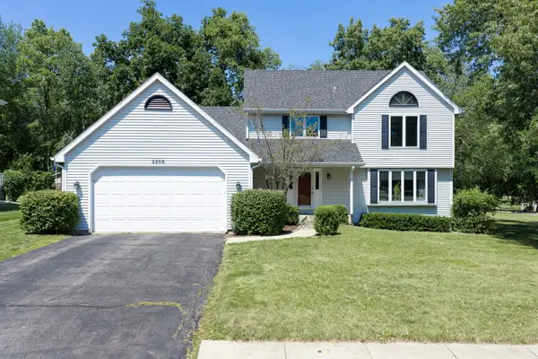 2206 Farmdale Lane, Freeport, IL 61032