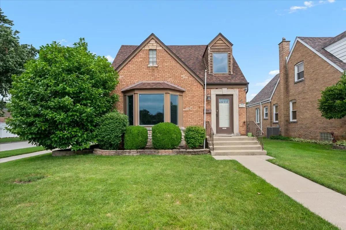 7259 N Odell Avenue, Chicago, IL 60631 - #1