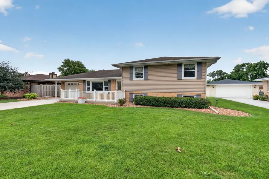 1817 Root Street, Crest Hill, IL 60403 - #3