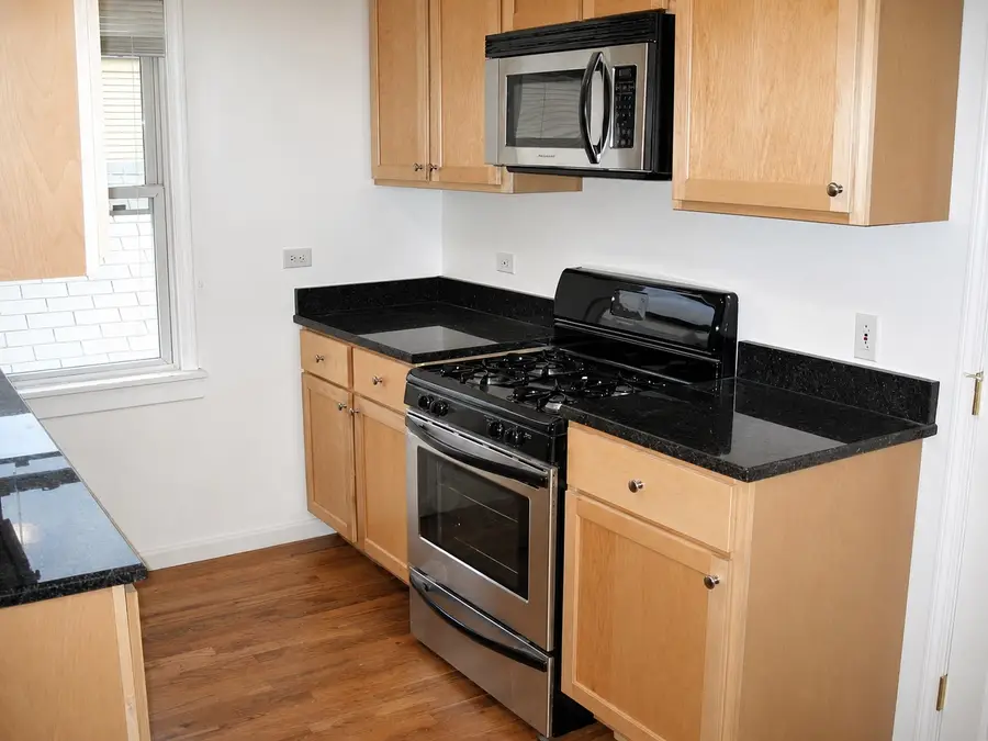 1851 N Fairfield Avenue, Chicago, IL 60647 - #3