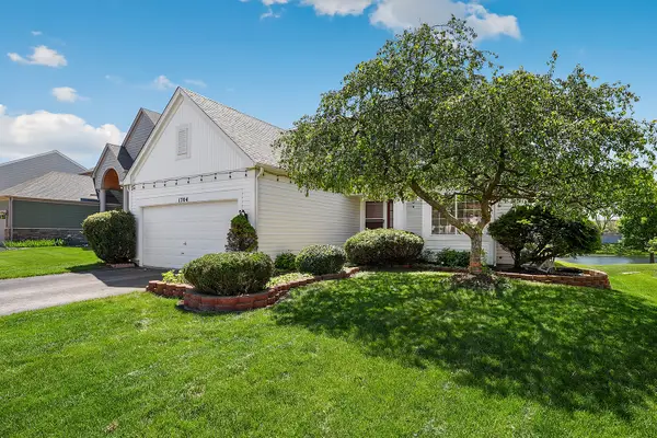 1704 Charlotte Circle, Naperville, IL 60564