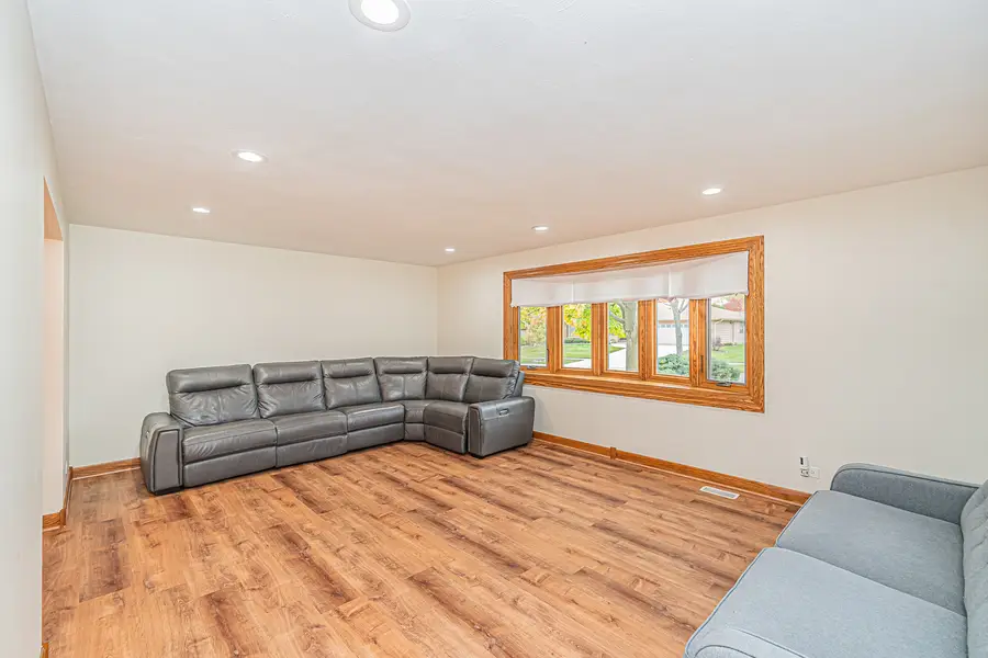 105 Mendon Lane, Schaumburg, IL 60193 - #3