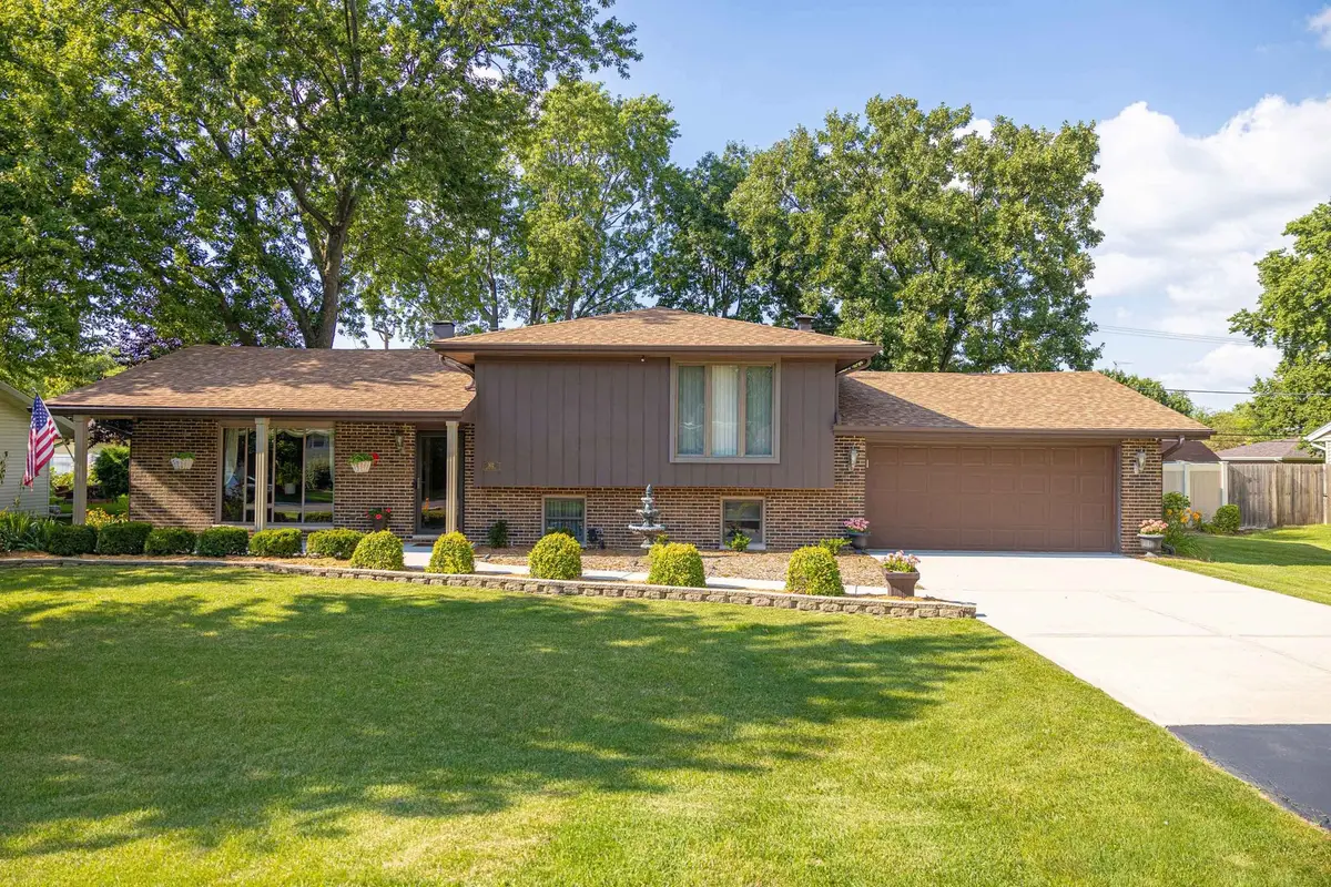 302 Birch Drive, Shorewood, IL 60404 - #1