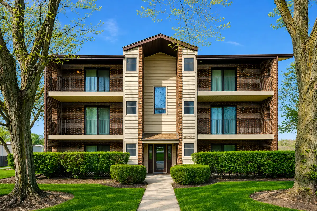 500 Valley Drive #301, Naperville, IL 60563 - #1