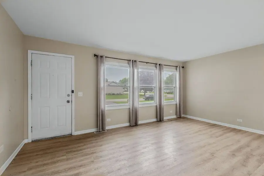 1903 Highview Avenue, McHenry, IL 60050 - #3